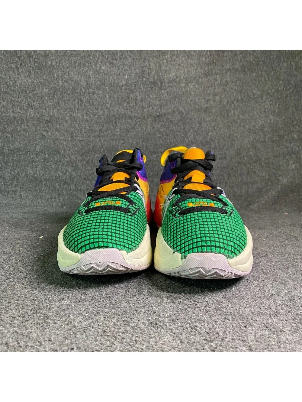 Nike LeBron Witness 7 Multi-Color Basketball Shoes Size 9.5 DM1123-501